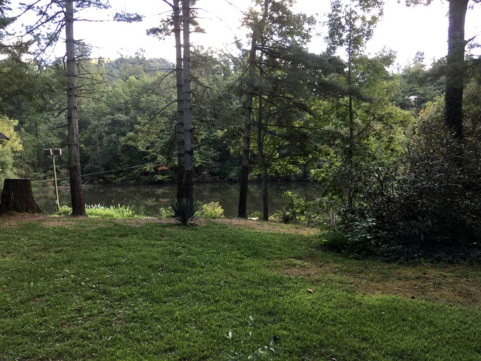 Tiny Houses (Saluda, North Carolina, United States)