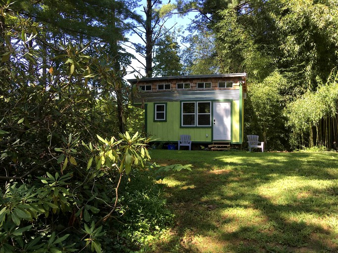 Tiny Houses (Saluda, North Carolina, United States)