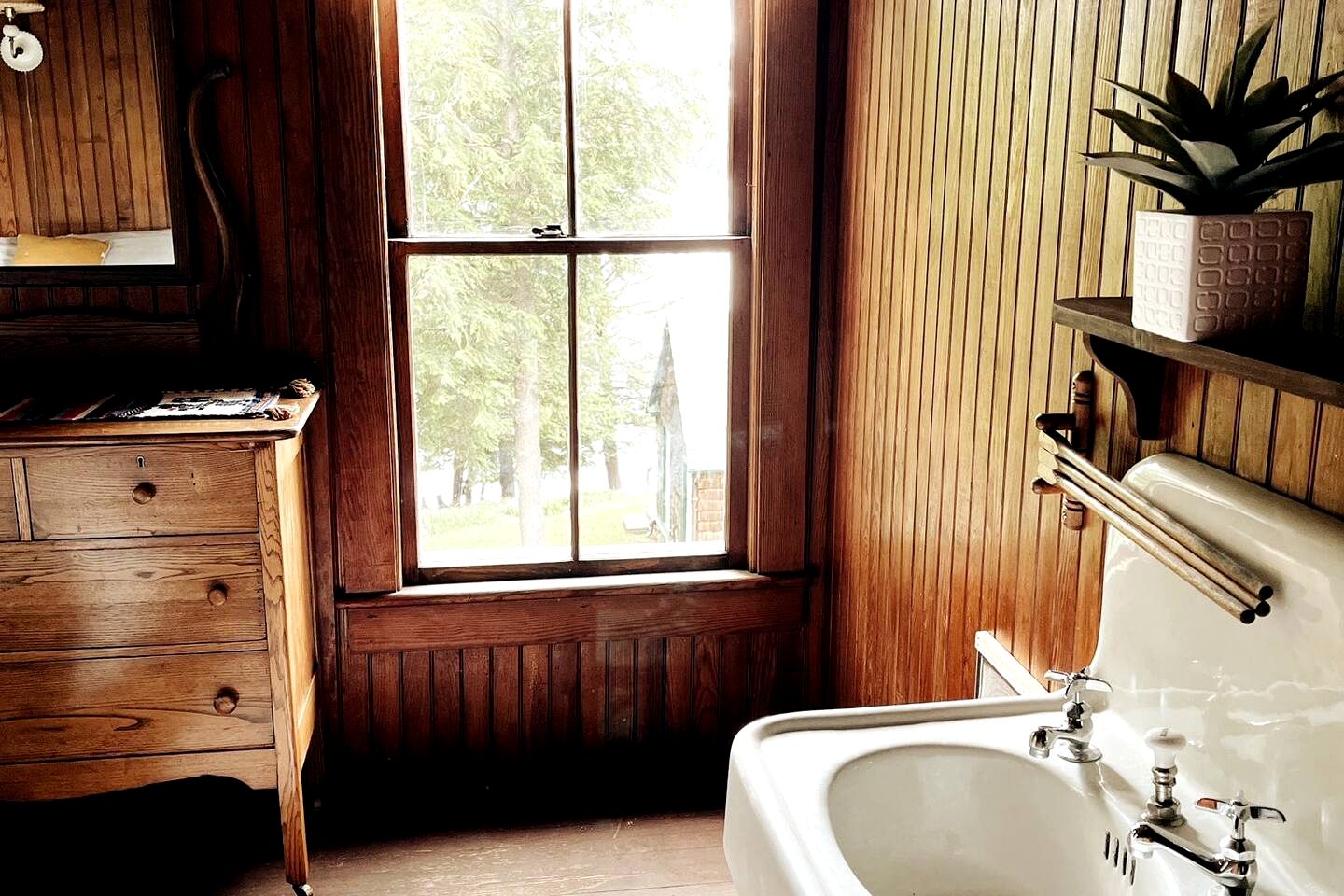 Exceptional Serenity: Unique Cabin Glamping Oasis in Raquette Lake, NY