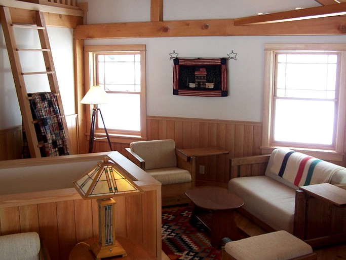 Cabins (Tupper Lake, New York, United States)