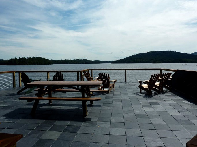 Cabins (Tupper Lake, New York, United States)