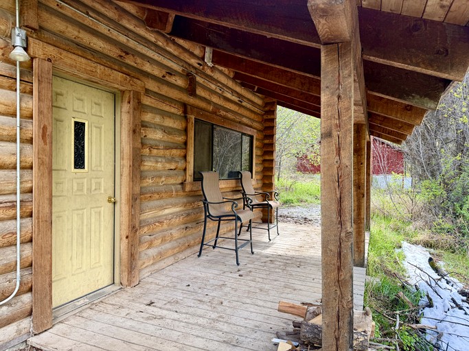 Peaceful Historic Cabins with Stocked Lake & Outdoor Adventures near Swan Valley, Idaho