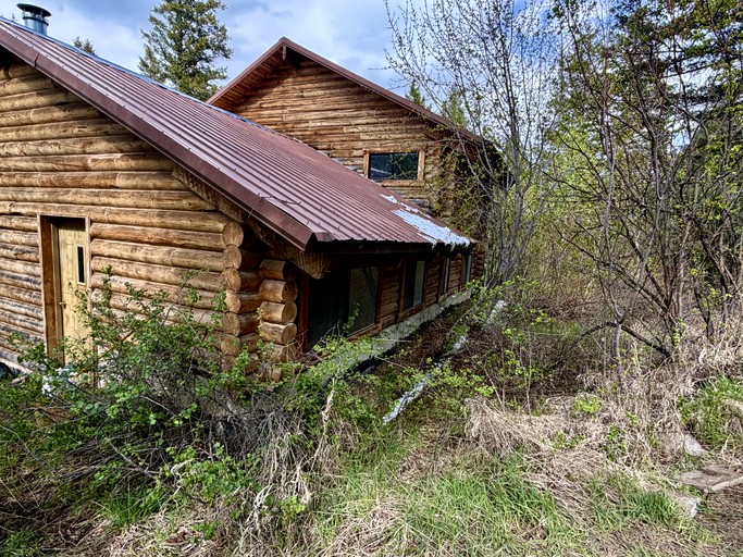 Cabins (United States of America, Swan Valley, Idaho)