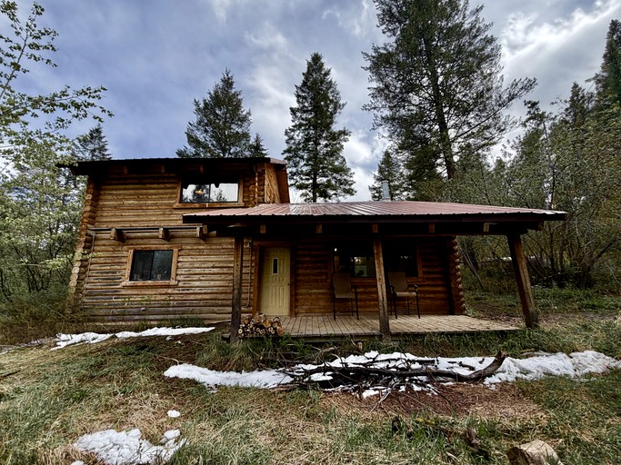 Cabins (United States of America, Swan Valley, Idaho)