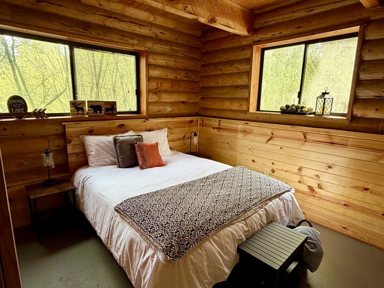 Peaceful Historic Cabins with Stocked Lake & Outdoor Adventures near Swan Valley, Idaho