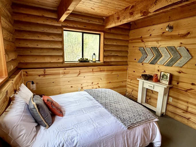 Cabins (United States of America, Swan Valley, Idaho)