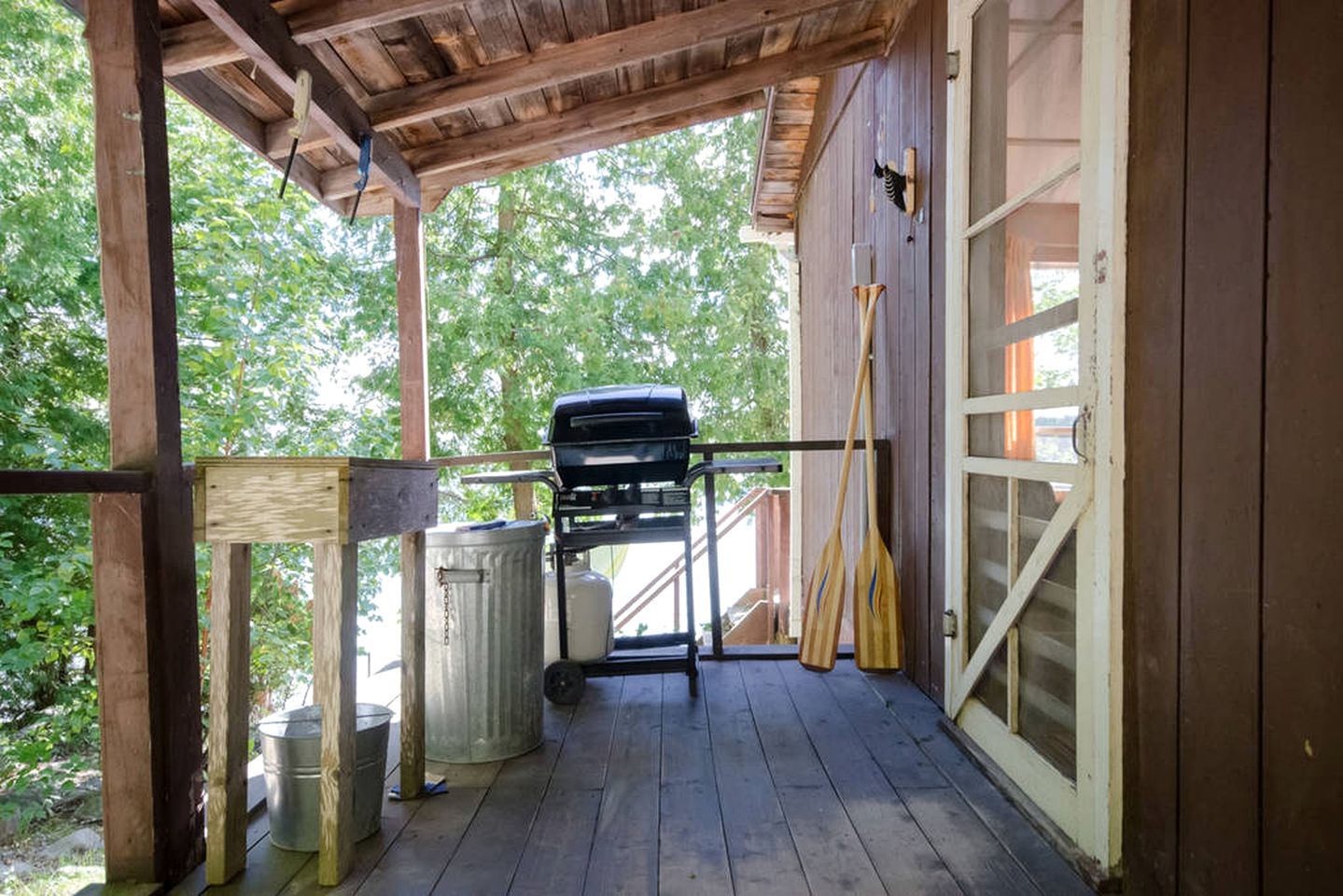 Cabin Getaway on Lake Manitou, Ontario