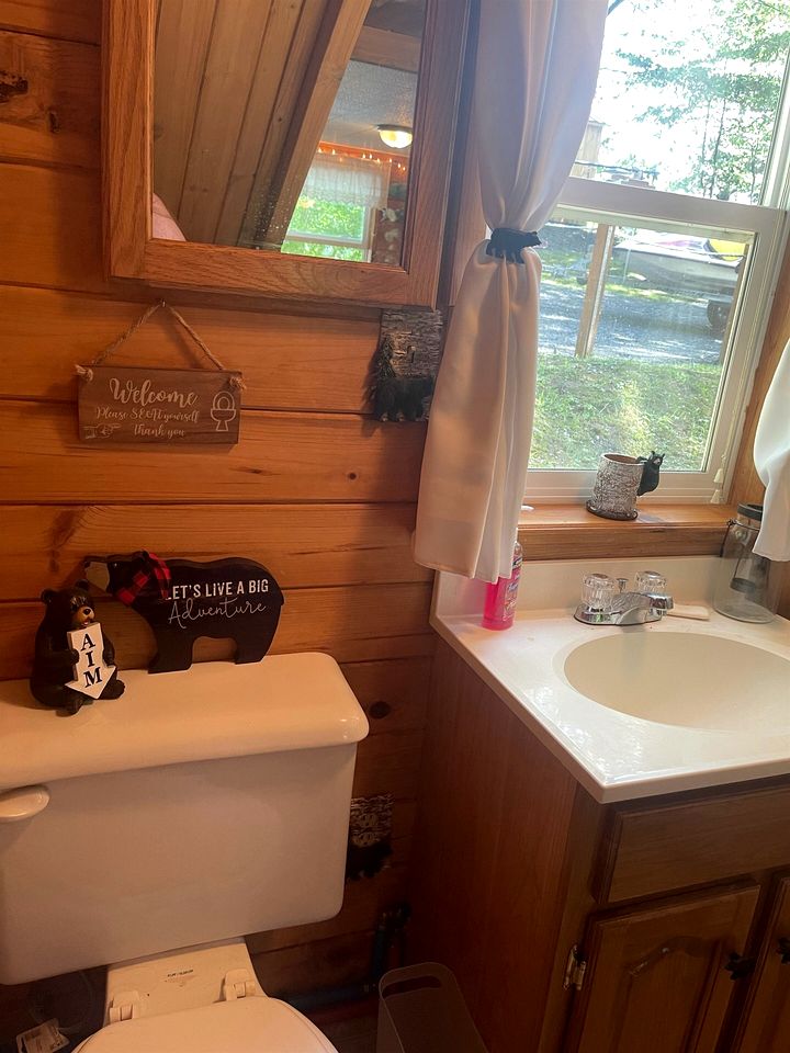 Amazing Lakefront Cabin with All Amenities in Carthage, Fort Drum