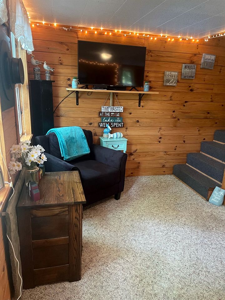 Amazing Lakefront Cabin with All Amenities in Carthage, Fort Drum