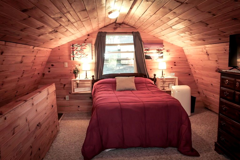 Cabins (United States of America, Carthage, New York)