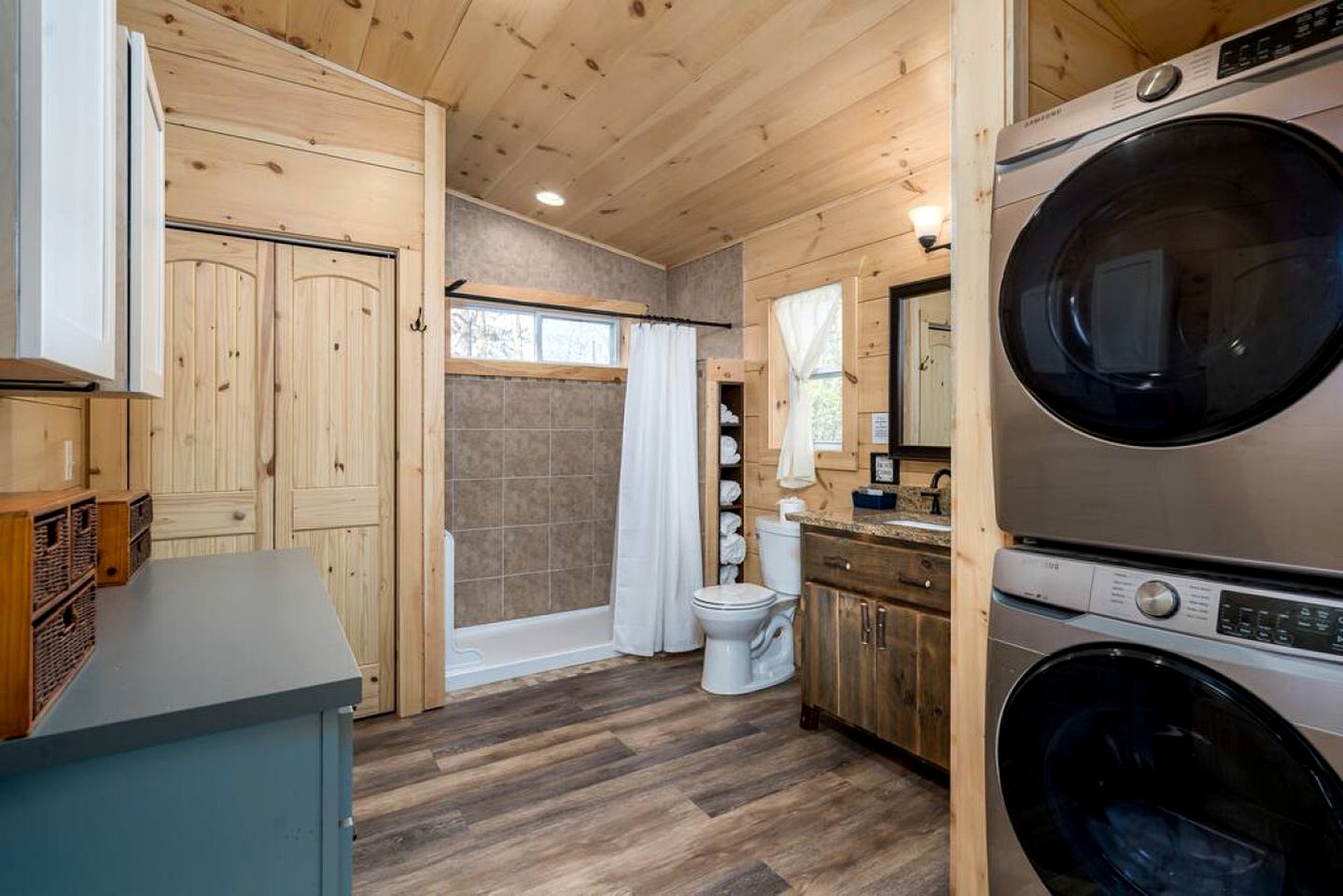 Fantastic Glamping Tiny Home Rental on The Toccoa River in Blue Ridge, Georgia