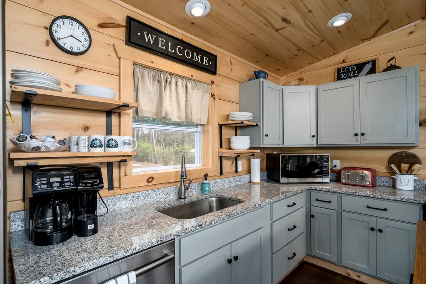 Fantastic Glamping Tiny Home Rental on The Toccoa River in Blue Ridge, Georgia