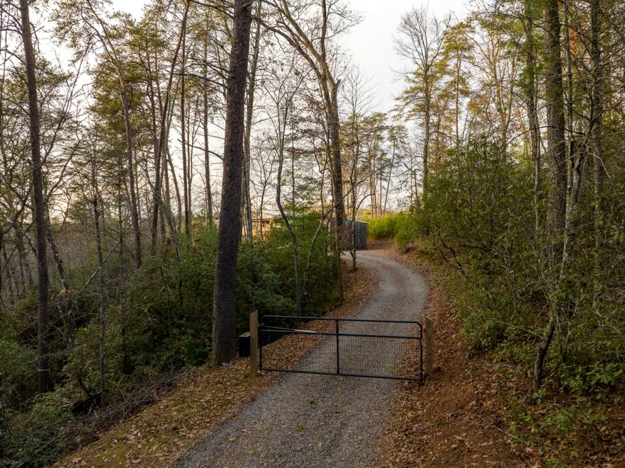 Fantastic Glamping Tiny Home Rental on The Toccoa River in Blue Ridge, Georgia