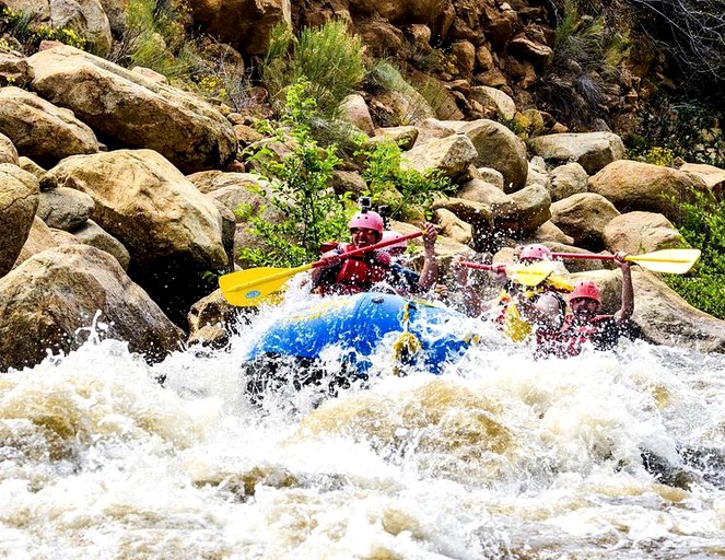 Caravans (Los Angeles, California, United States)