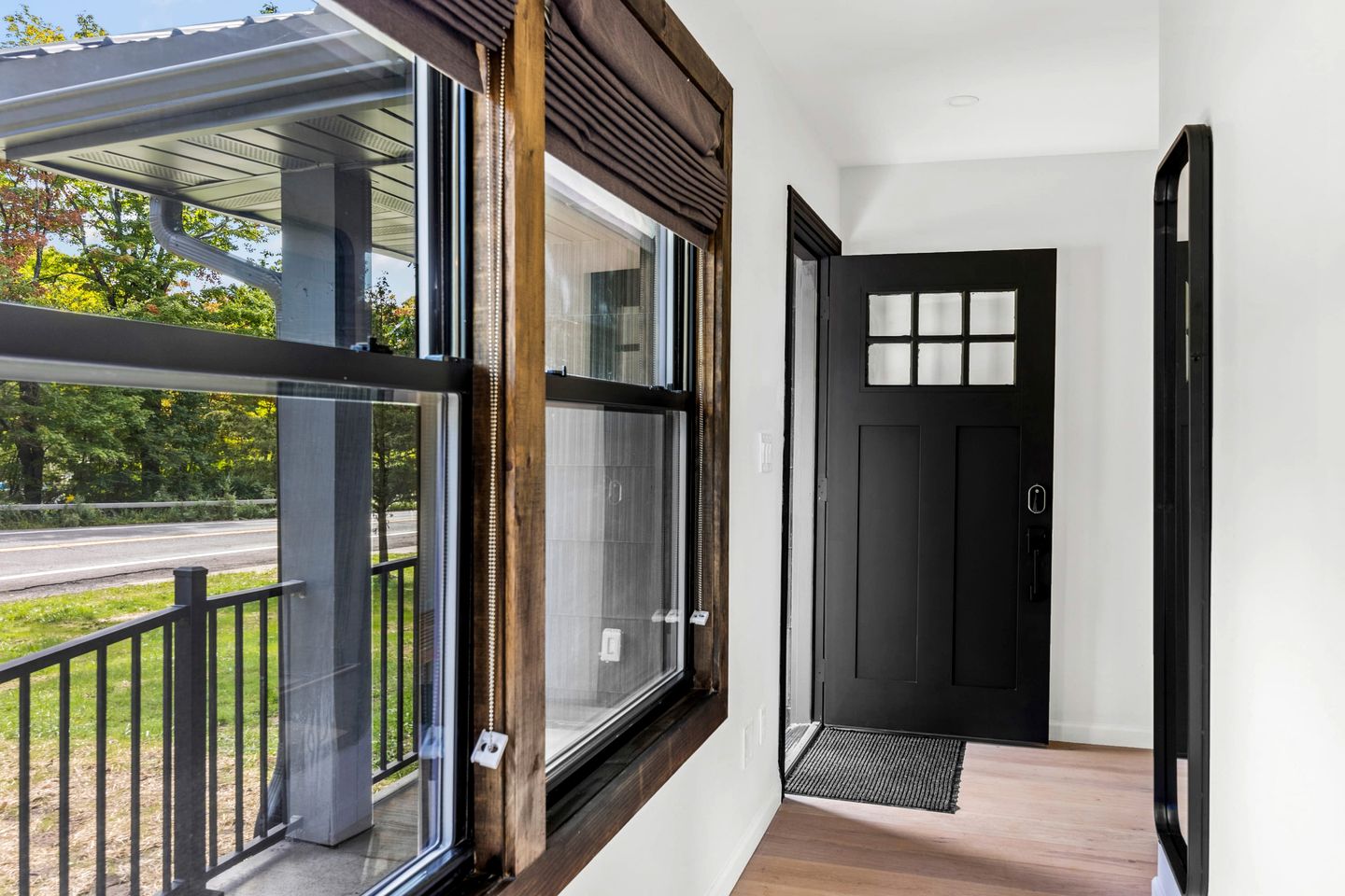 Amazingly Equipped Cabin with BBQ, Fire pit, Deck and Beautiful Design in NY