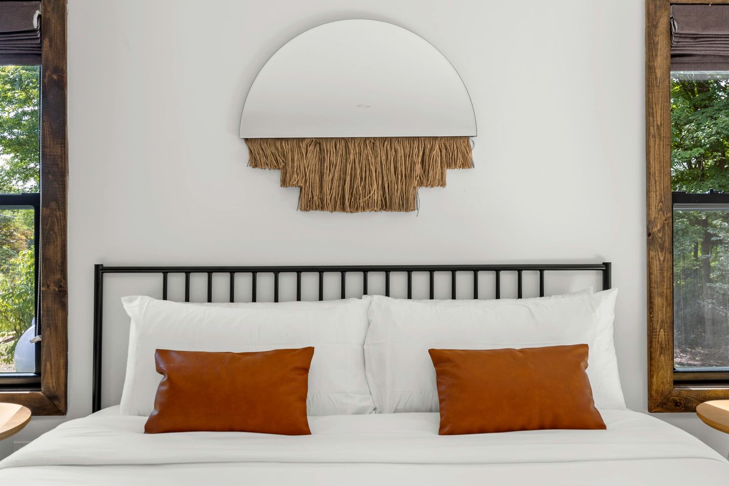 Amazingly Equipped Cabin with BBQ, Fire pit, Deck and Beautiful Design in NY