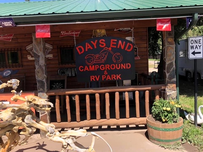 Cabins (United States of America, Sturgis, South Dakota)