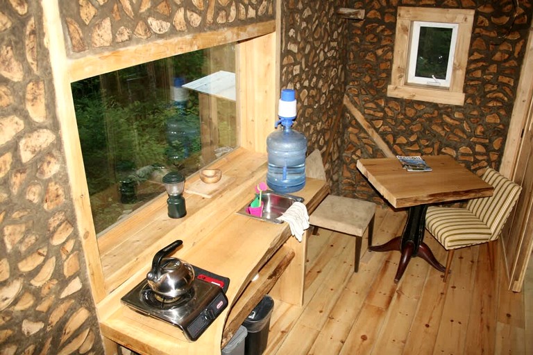 Cabins (Canada, Harrington, Quebec)