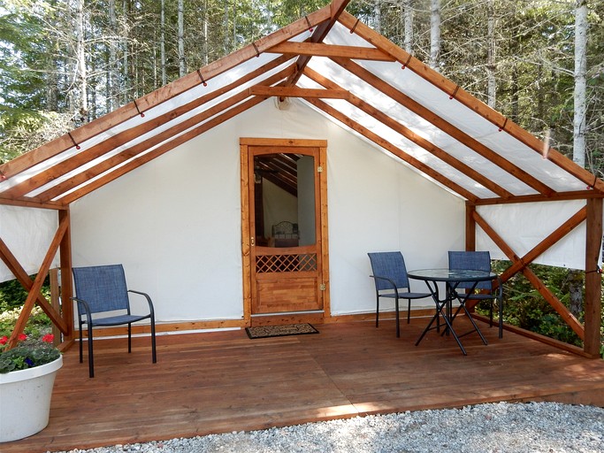 Safari Tents (United States of America, Belfair, Washington)