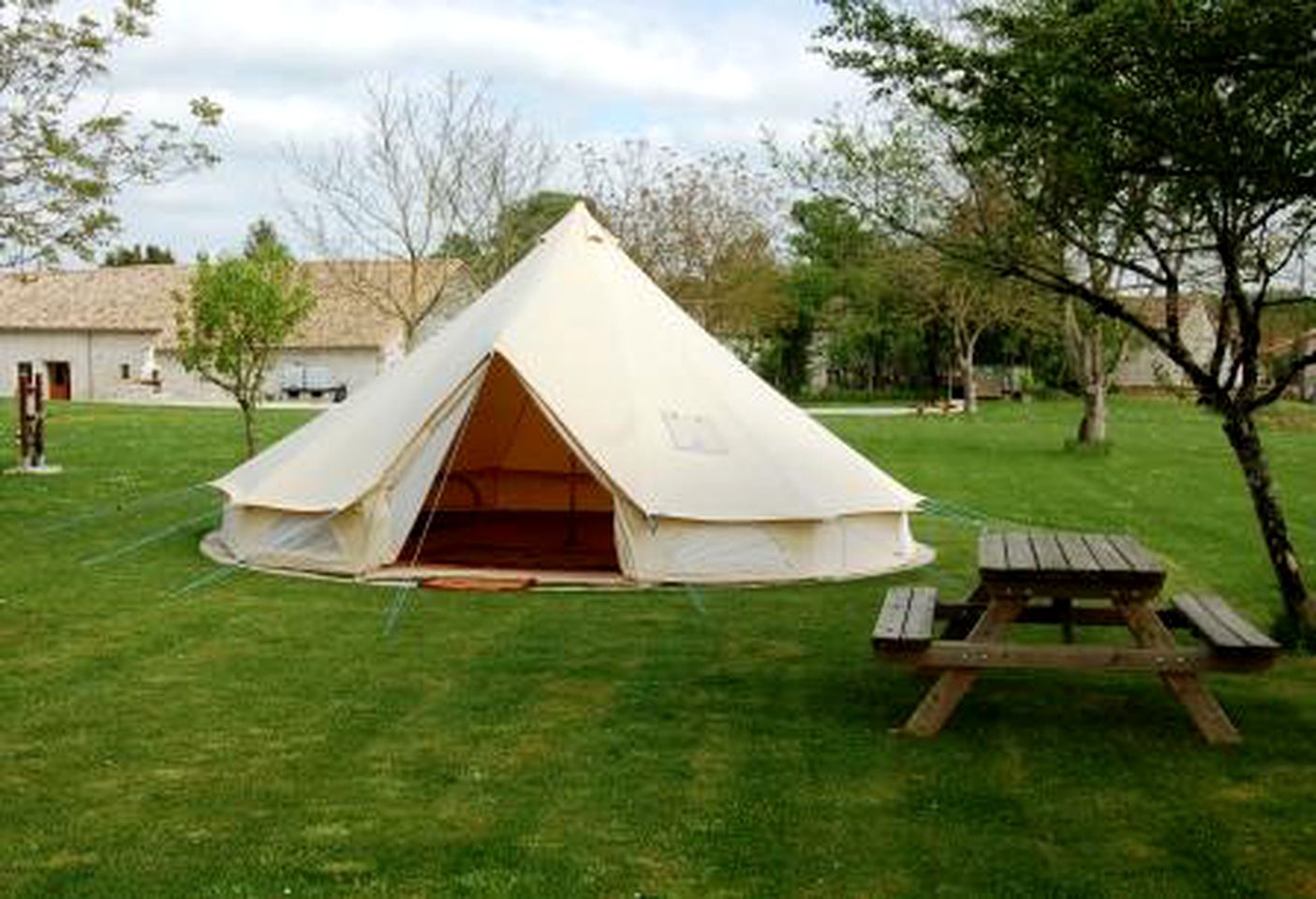 Luxury Bell Tent Rental with Outdoor Pool near Cognac, France