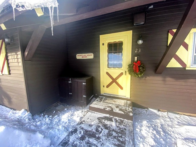 Cabins (United States of America, Franconia, New Hampshire)