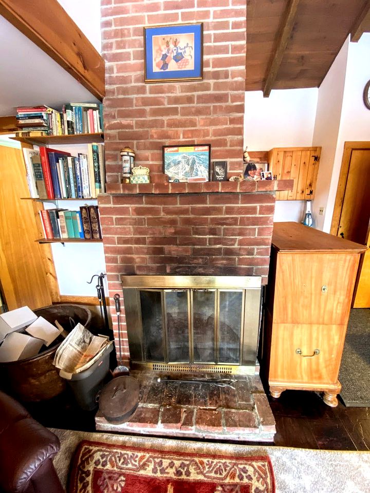 Spacious Retreat for a White Mountains Vacation Getaway