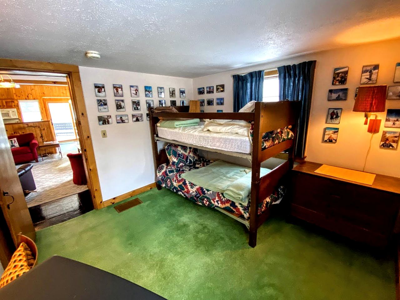 Spacious Retreat for a White Mountains Vacation Getaway