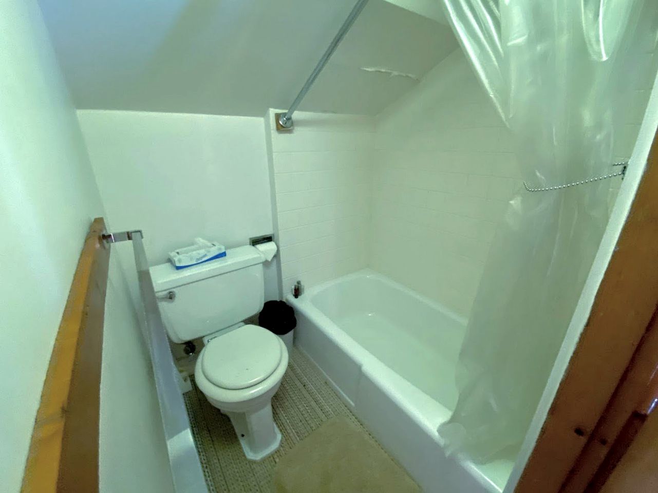 Spacious Retreat for a White Mountains Vacation Getaway