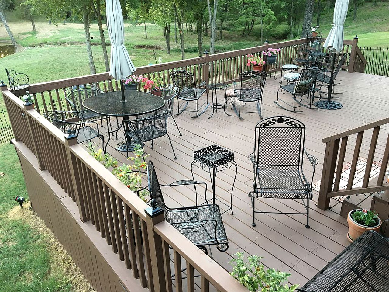 Beautifully Furnished Cottage Rental for 10 near Dallas, Texas