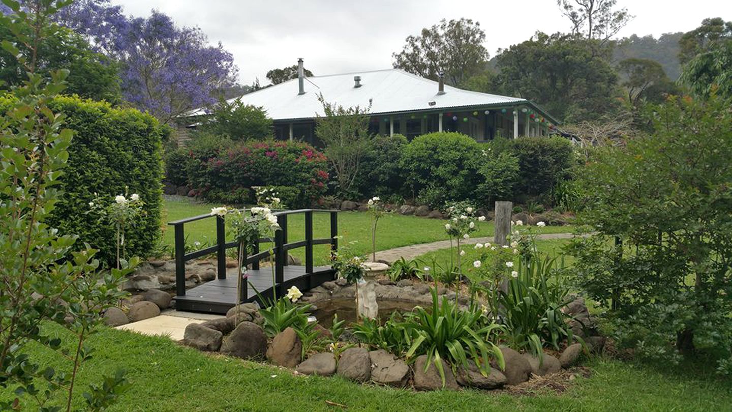 Charming Cabin with Swimming Holes near Lamington National Park, Queensland