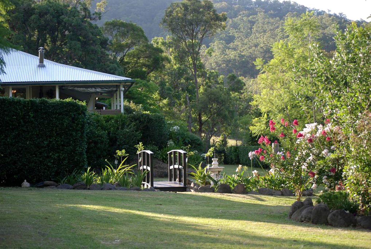 Charming Cabin with Swimming Holes near Lamington National Park, Queensland