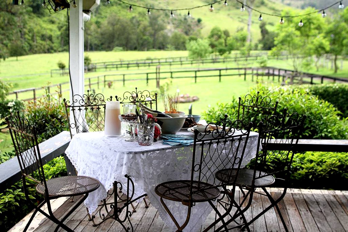 Charming Cabin with Swimming Holes near Lamington National Park, Queensland