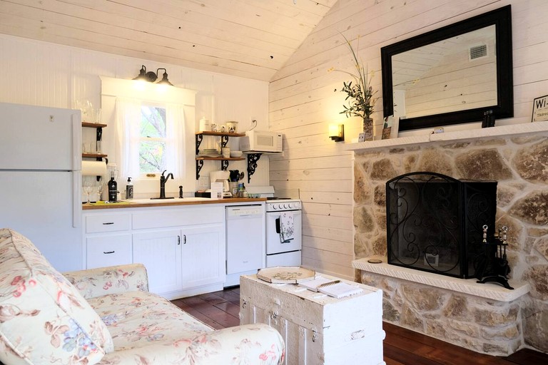 Cottages (United States of America, Fischer, Texas)