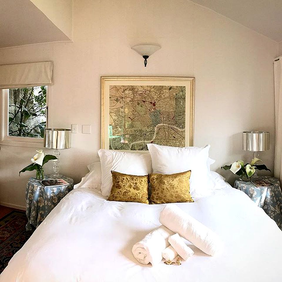 Luxurious Bed and Breakfast Suite with Pool in Hawke's Bay, New Zealand