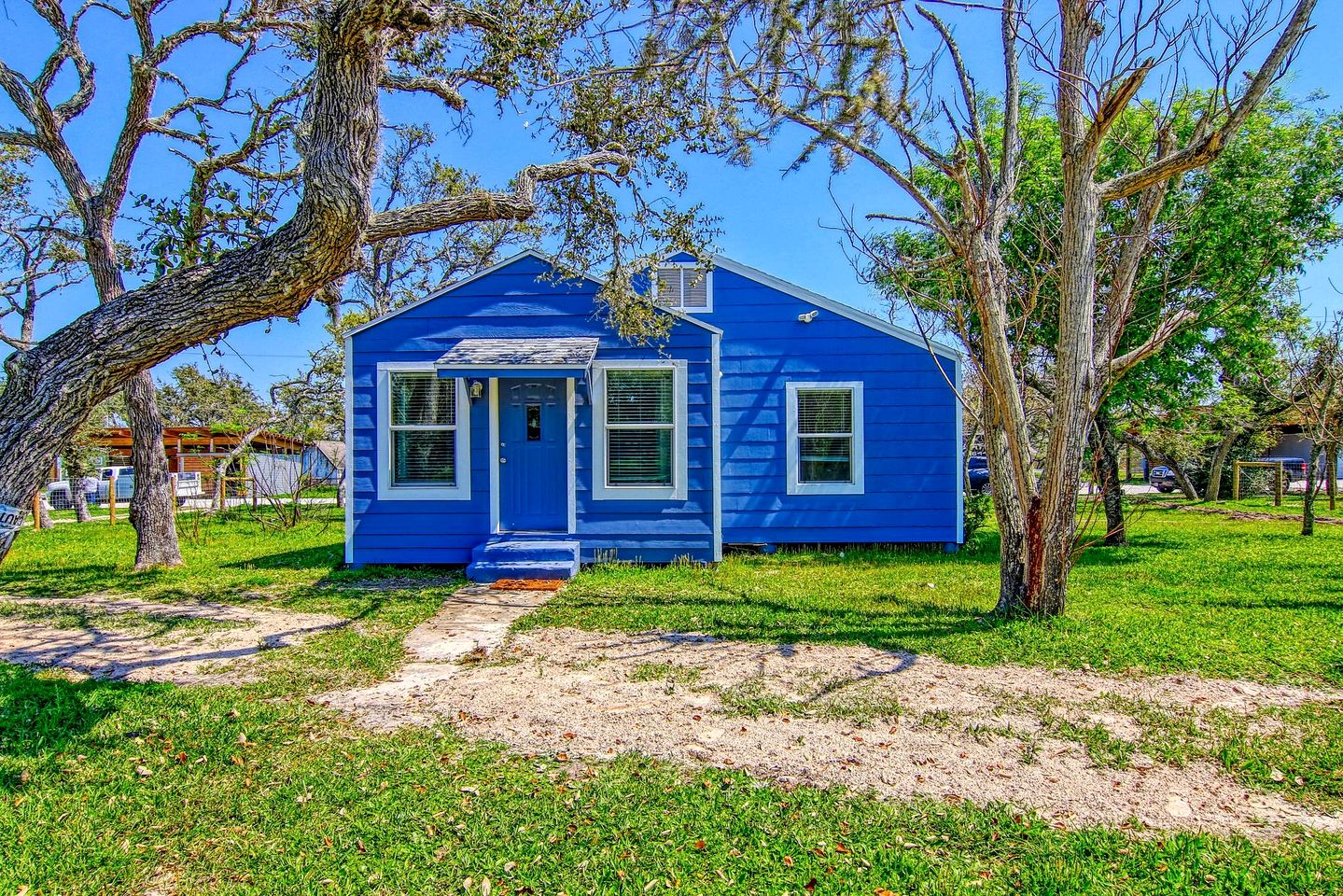 Charming Luminous Beach House in Rockport, Texas