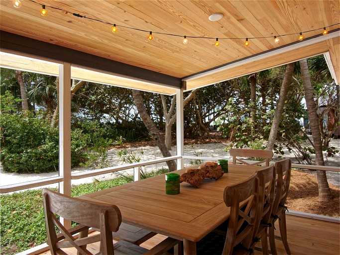 Captiva Cottages Willey Cottage and Beach Daisy, Vacation Rentals