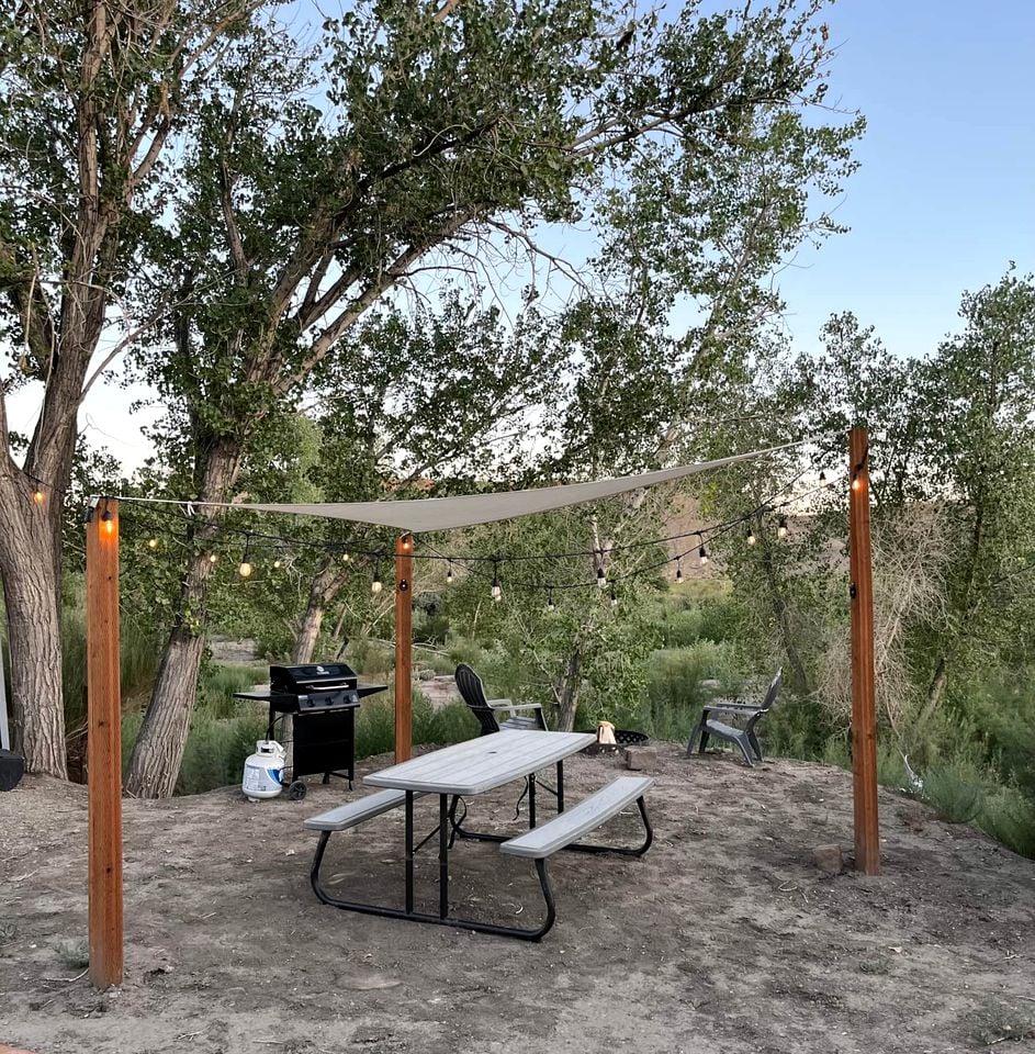 Capitol Reef Glamping Getaway: Beautiful Pet-Friendly Dome near Hanksville, Utah