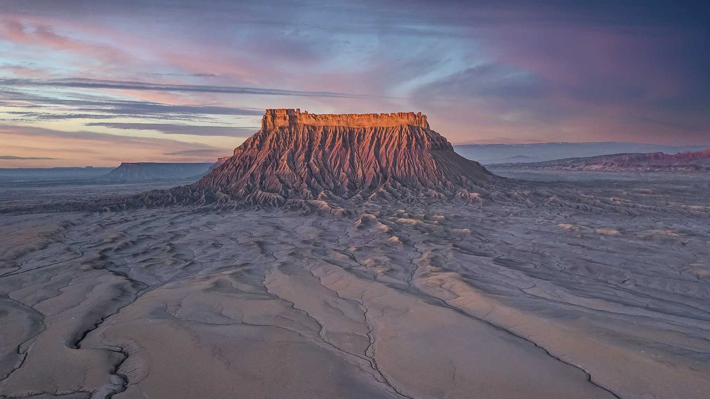 Amazing Dome with Stunning Sights in Wayne County, Utah