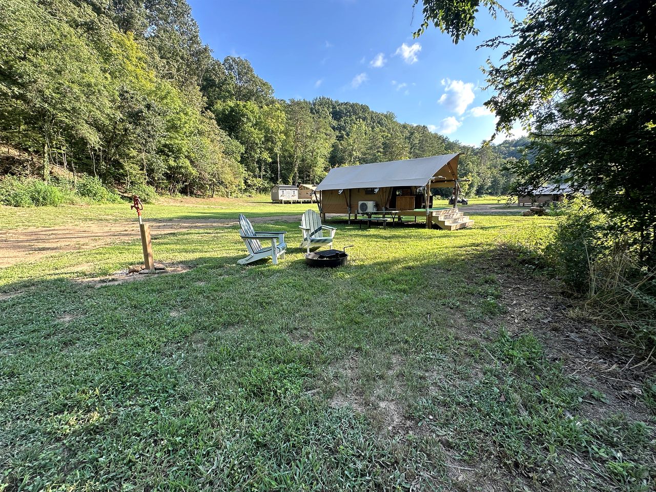 Splendid Safari Tent Sanctuary near Smoky Mountains in Tennessee