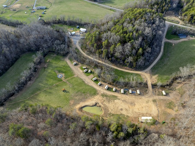 Safari Tents (United States of America, Newport, Tennessee)