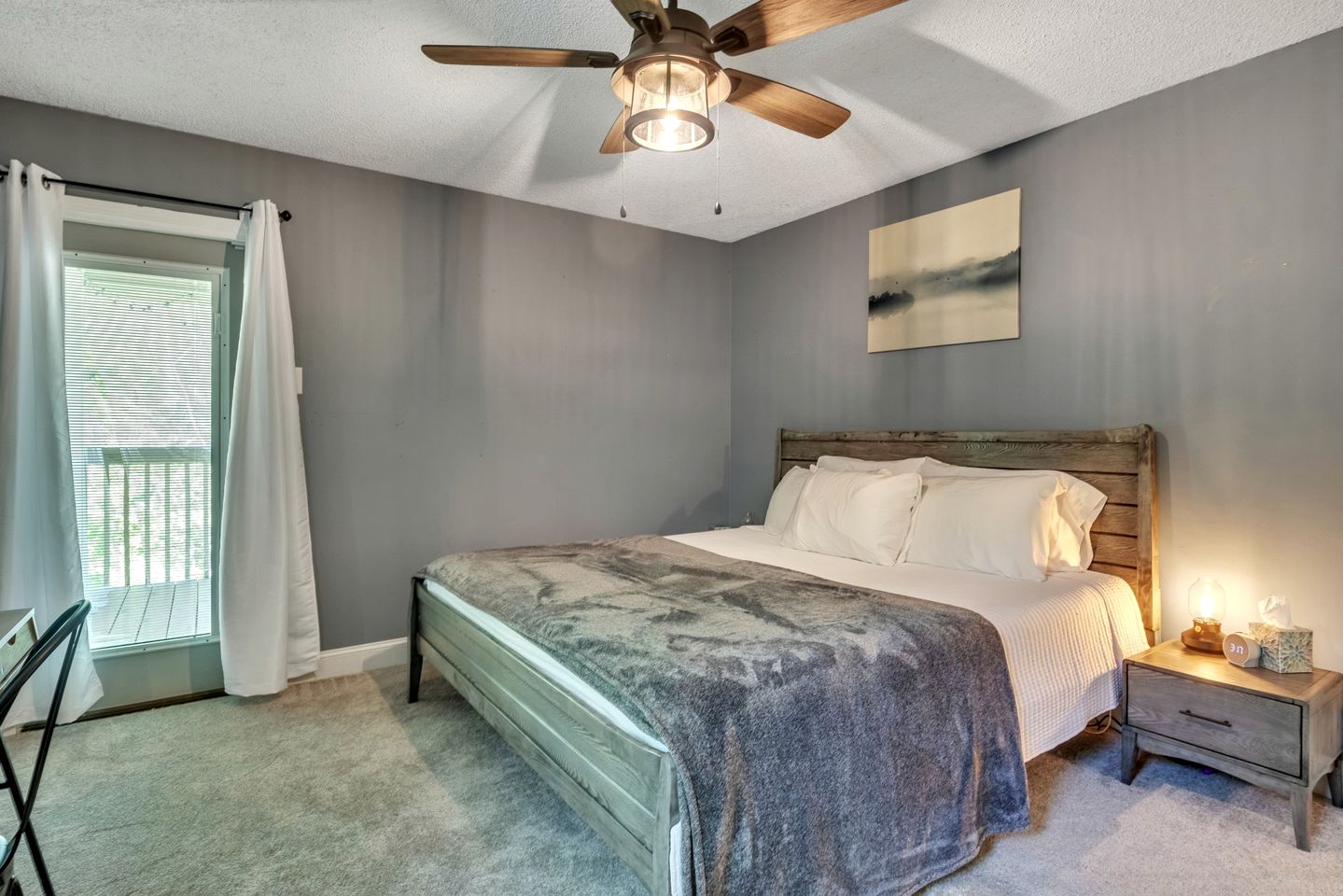 Pet-Friendly Cabin with Foosball Table Ideal for Small Families in Sevierville, Tennessee