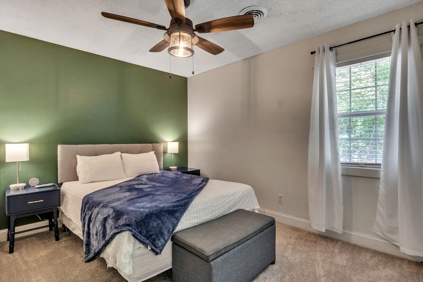 Pet-Friendly Cabin with Foosball Table Ideal for Small Families in Sevierville, Tennessee
