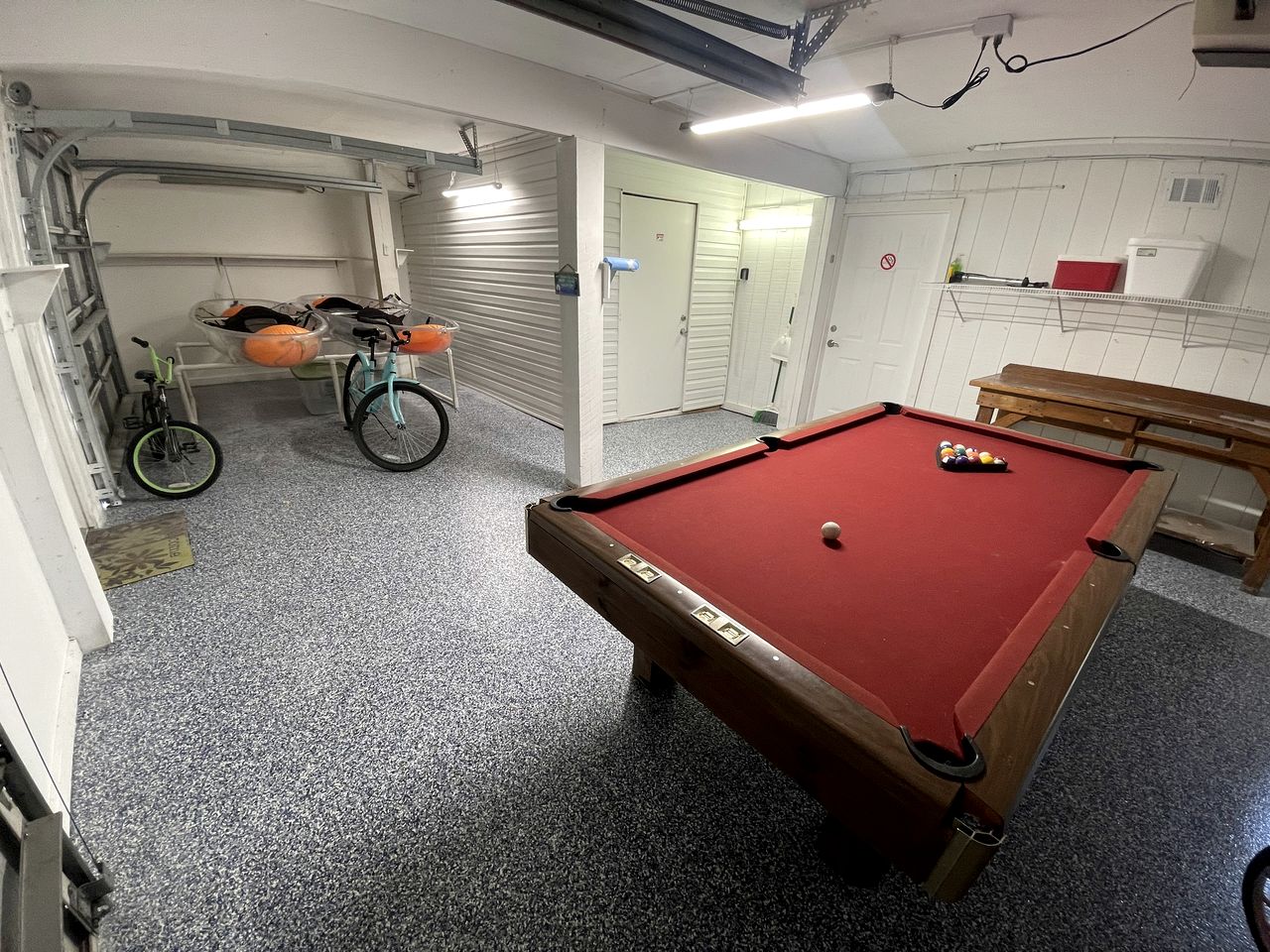 Charming Cottage with River Access in Weeki Wachee, Florida