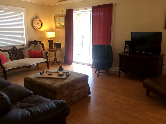 Cottages (United States of America, Weeki Wachee, Florida)