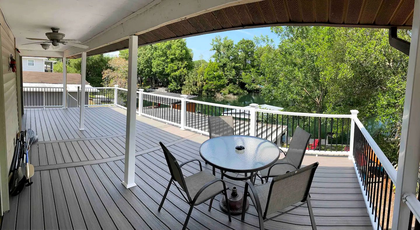 Charming Cottage with River Access in Weeki Wachee, Florida