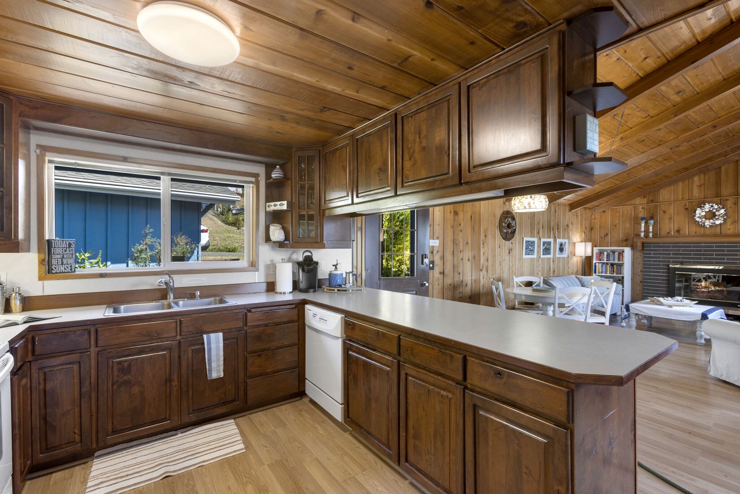 Chic Waterfront Retreat with Covered Porch and Hot-Tub in Washington