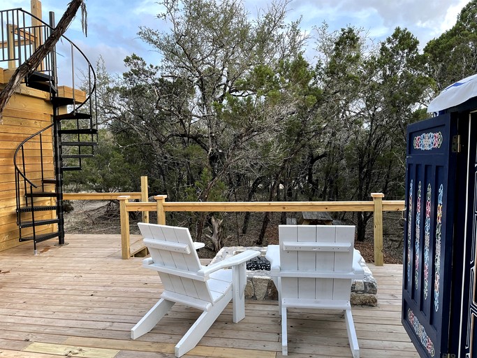 Yurts (United States of America, Wimberley, Texas)