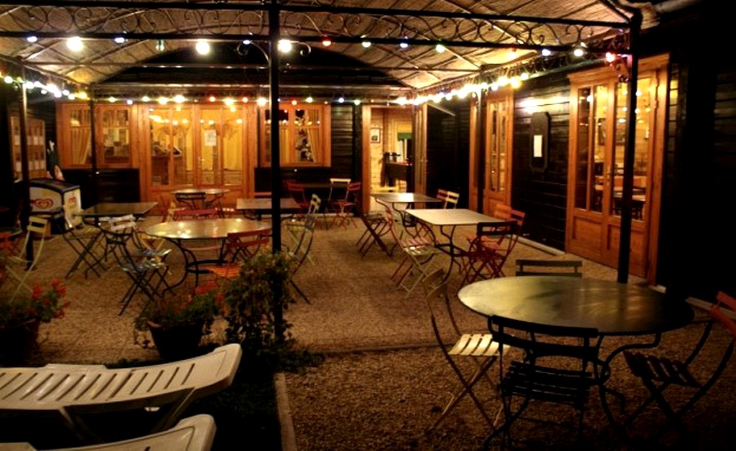 Caravans on Family-Friendly Campsite in Limousin, France