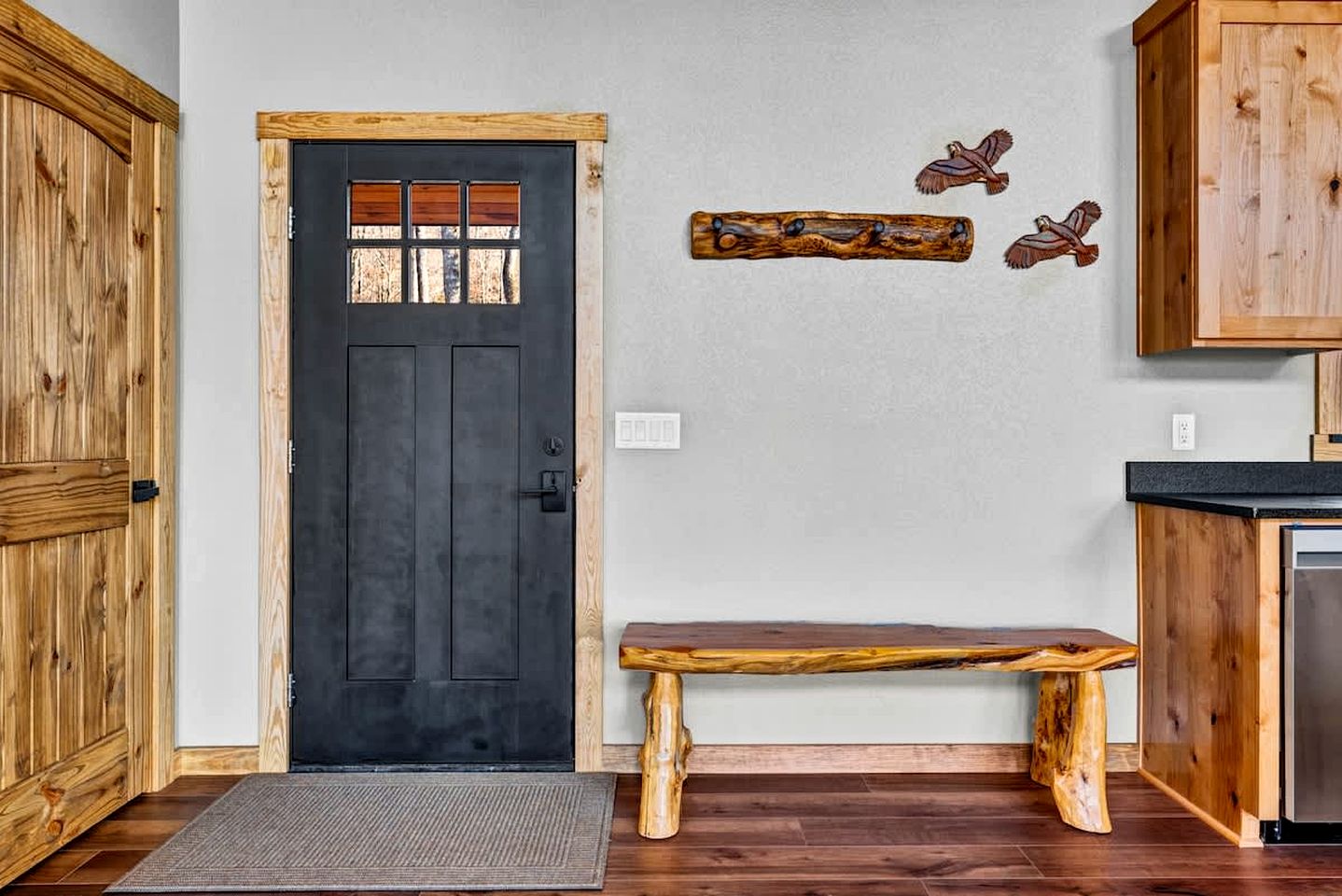 Secluded Riverfront Cabin with Scenic Bluffs near Fayetteville, Arkansas