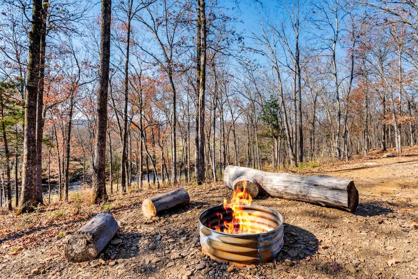 Secluded Riverfront Cabin with Scenic Bluffs near Fayetteville, Arkansas